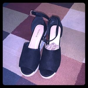 Torrid Wedge Espadrilles Black size 8.5w